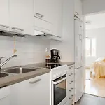 In Views דירה *